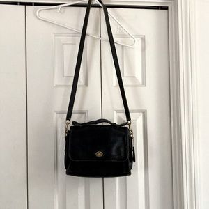 Coach black leather 7 x 9 x 3“ Crossbody (42” strap)